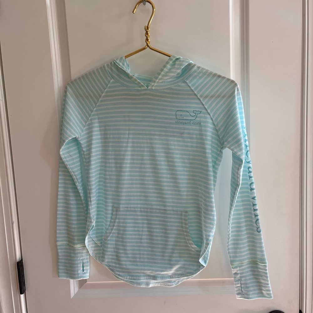 Vineyard Vines girls long sleeve tee. New without tags!